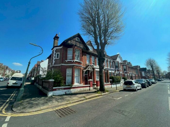 Studio To Rent In Osmond Road, Hove, BN3