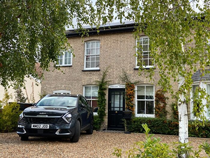 2 Bedroom Semi-Detached House To Rent In The Street, Occold, IP23