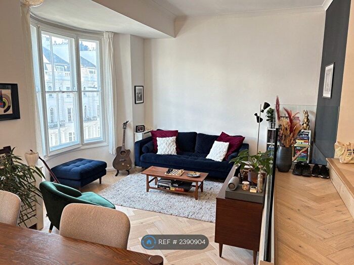 2 Bedroom Flat To Rent In Gloucester Terrace, London, W2