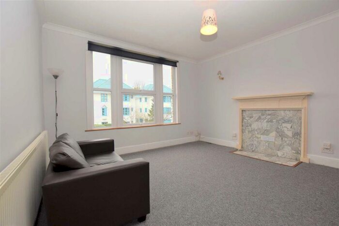 4 Bedroom Flat To Rent In Sunningfields Road, London, NW4