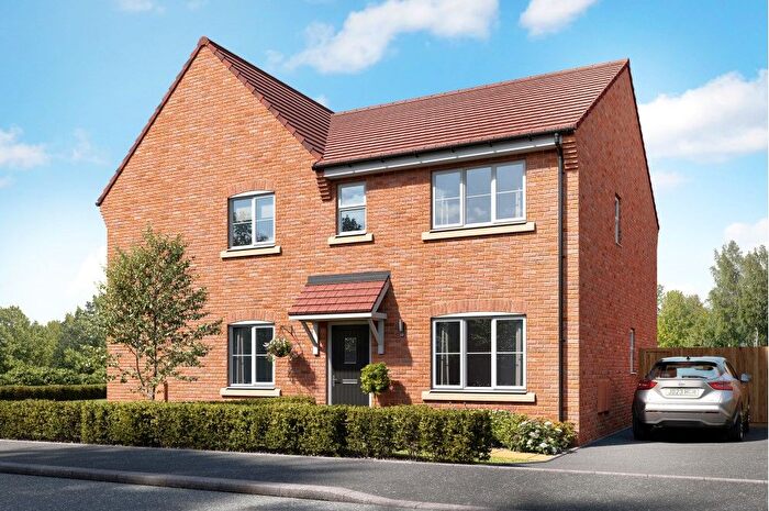 3 Bedroom Town House For Sale In Red Lane, South Normanton, Alfreton, DE55