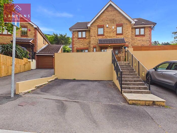 3 Bedroom Semi-Detached House For Sale In Forge Lane, Pentre, Rhondda Cynon Taf, CF41