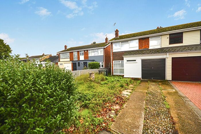 4 Bedroom Semi-Detached House For Sale In Station Road, Rayne, Braintree, CM77