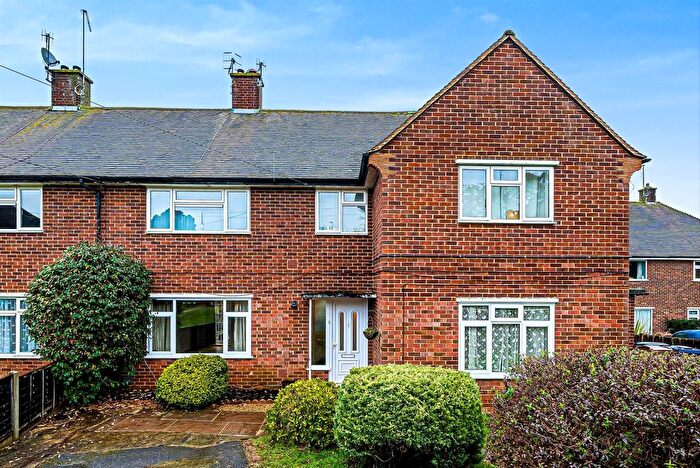 2 Bedroom Maisonette To Rent In Milford, Godalming, GU8