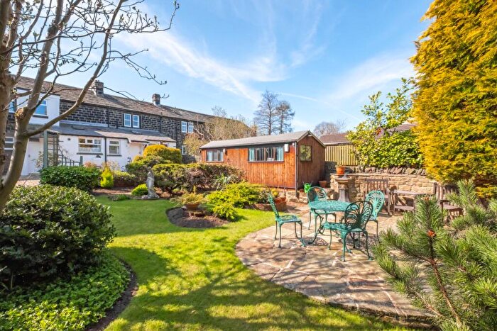 5 Bedroom Terraced House For Sale In Cross Lane, Stocksmoor, Huddersfield, HD4