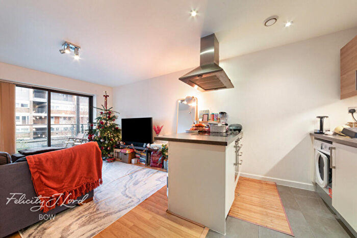1 Bedroom Flat For Sale In Rushton Walk, London, E3