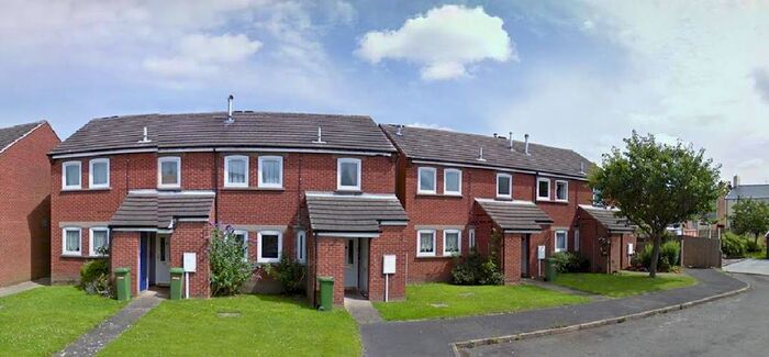1 Bedroom Flat To Rent In Tower Close, Somercotes, DE55