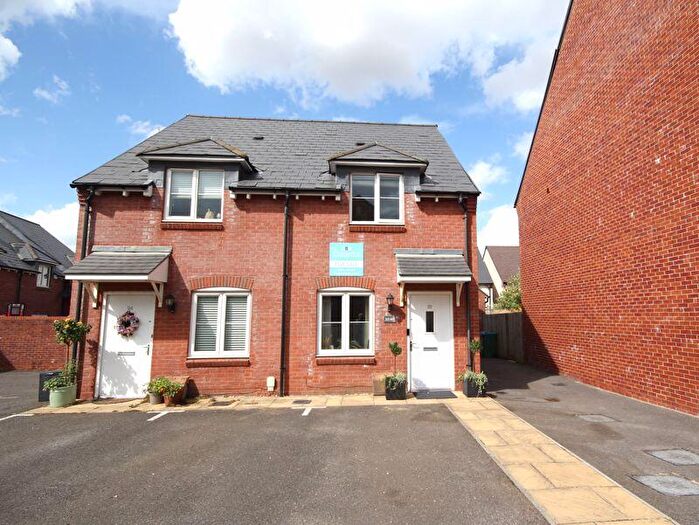 2 Bedroom Semi-Detached House For Sale In Haddenham, HP17