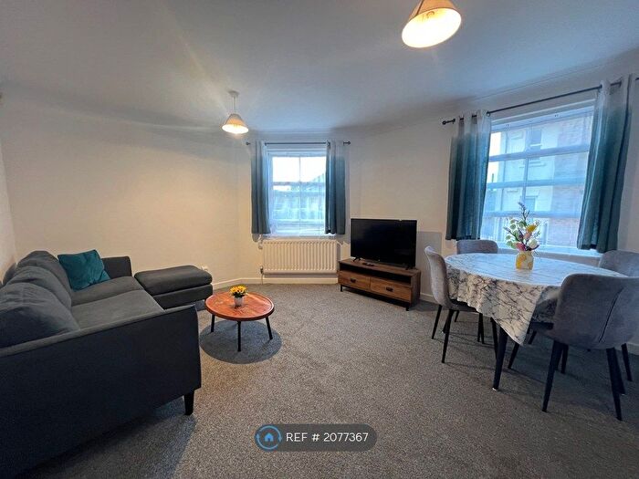 2 Bedroom Flat To Rent In Station Road West, Canterbury, CT2