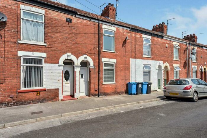 3 Bedroom Terraced House To Rent In Steynburg Street, Hull, East Riding Of Yorkshi, HU9