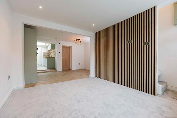 3 Bedroom Terraced House For Sale In Cardiff Road, Aberdare, CF44