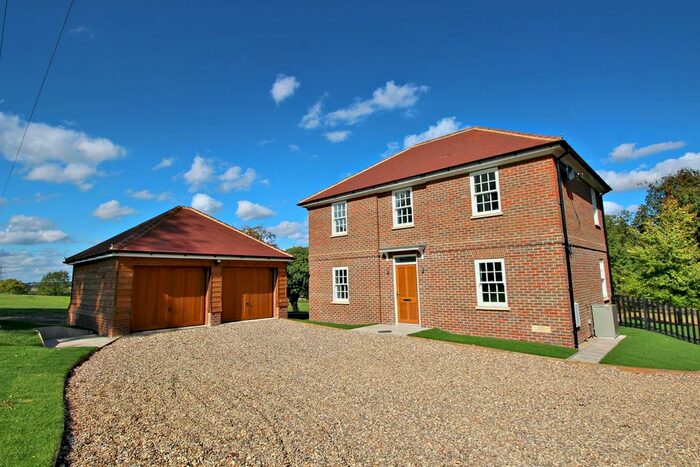 3 Bedroom Detached House To Rent In Hitchin, SG4