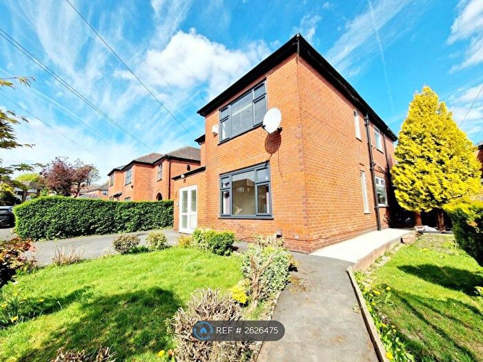 4 Bedroom Detached House To Rent In Butt Hill Drive, Prestwich, Manchester, M25
