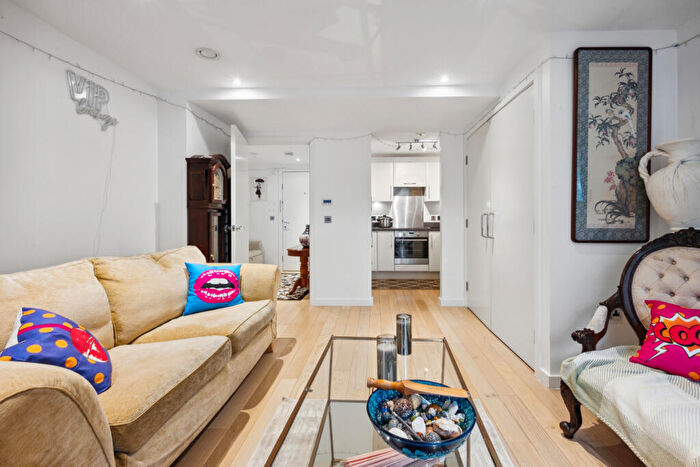 1 Bedroom Flat To Rent In Britannia Walk, Hoxton, N1