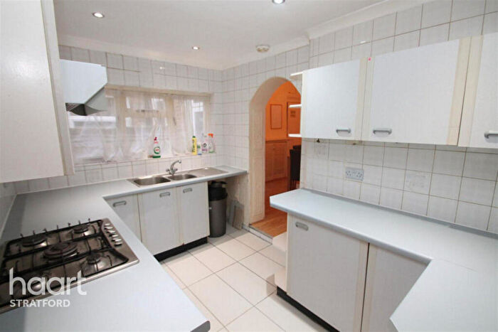 4 Bedroom Terraced House To Rent In Leybourne Road, London, E11