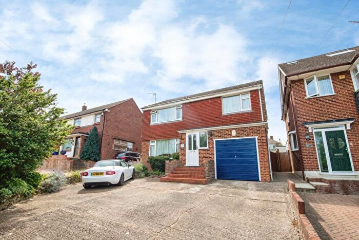 4 Bedroom Detached House For Sale In Maidstone Road, Rochester, Kent, ME1
