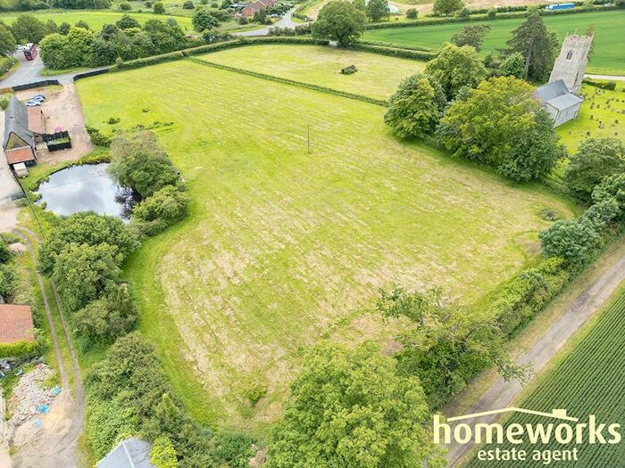 4 Bedroom Barn Conversion For Sale In The Street, Hockering, NR20