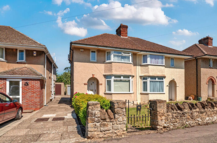 3 Bedroom Semi-Detached House For Sale In Ringwood Road, Headington, Oxford, OX3
