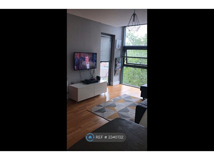 2 Bedroom Flat To Rent In Standish Street, Liverpool, L3