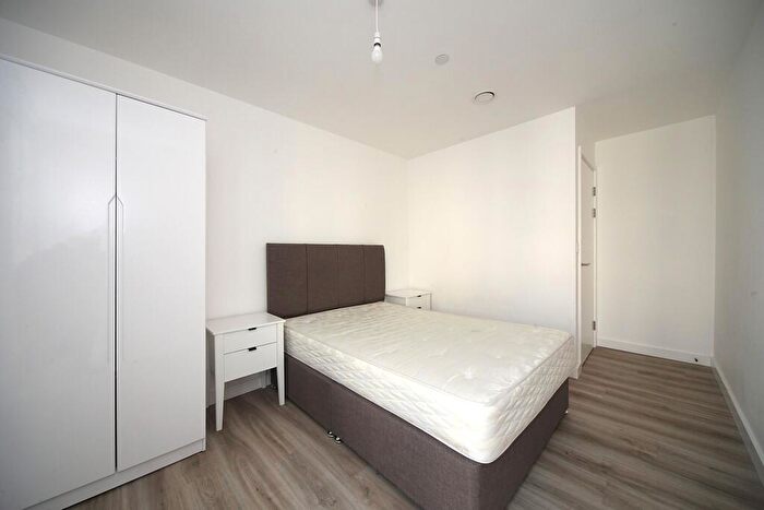 2 Bedroom Apartment To Rent In Viva Court, Kimpton Road, Luton, LU2