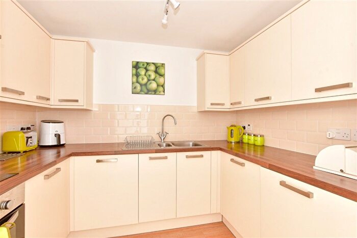 3 Bedroom Flat For Sale In Sandbanks, Sandown, Isle Of Wight, PO36