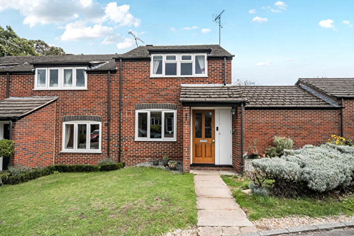 3 Bedroom End Of Terrace House For Sale In Gravett Close, Henley-on-Thames, Oxfordshire, RG9