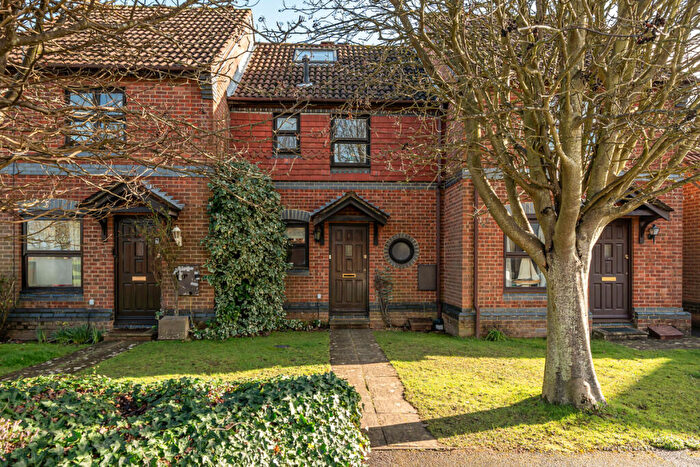 3 Bedroom Terraced House For Sale In Baron Road, Hamble-Le-Rice, SO31