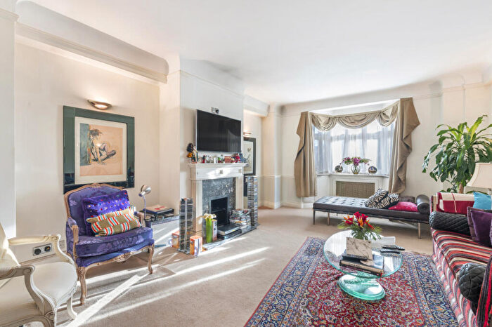 3 Bedroom Flat For Sale In Grove Hall Court, Hall Road, NW8