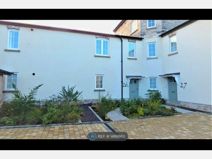 1 Bedroom Flat To Rent In Rhodfa Tegid, St. Asaph, LL17