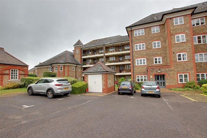Property To Rent In Newsholme Drive, London, N21