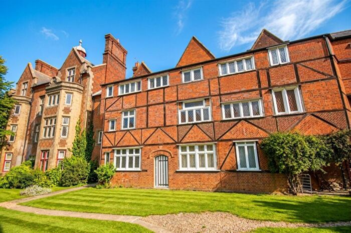 Apartment To Rent In Buckingham Court, The Close, Dunmow, Essex, CM6
