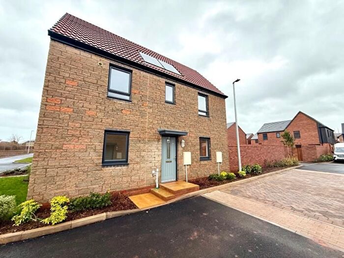 3 Bedroom Semi Detached House To Rent In Laurie Close, Yate, Bristol, BS37