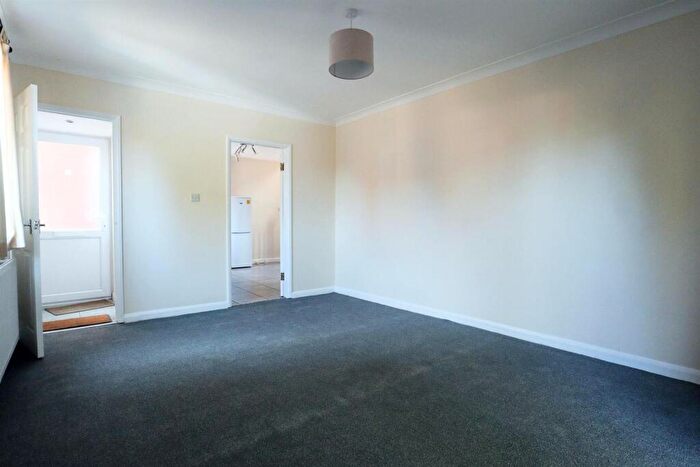 2 Bedroom End Of Terrace House For Sale In Ladywell, Oakham, Rutland, LE15