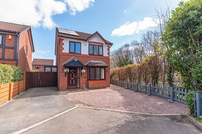 3 Bedroom Detached House For Sale In Bryn Derw, Blackwood, NP12