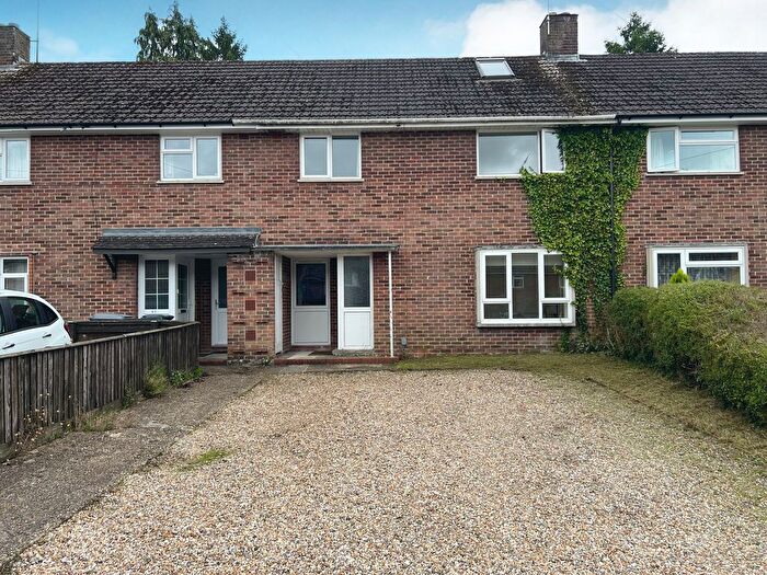 6 Bedroom Semi Detached House To Rent In Longfield Road, Winchester, SO23