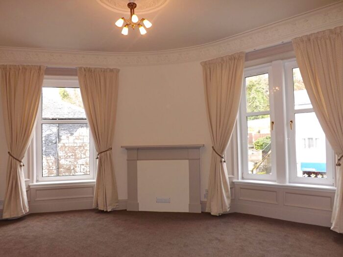 2 Bedroom Flat To Rent In New Street, Stirling, FK9