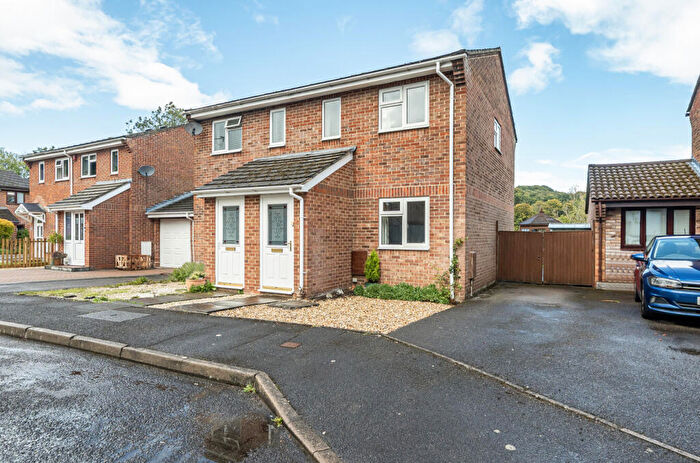 2 Bedroom Semi-Detached House For Sale In Puttocks Close, Haslemere, West Sussex, GU27
