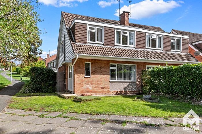 3 Bedroom Semi-detached House For Sale In Yew Tree Close, Wyman's Brook, Cheltenham, GL50