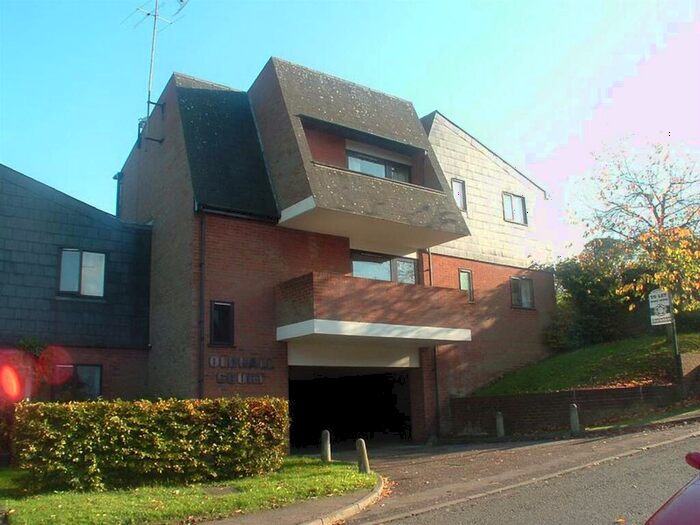 2 Bedroom Flat To Rent In Old Hall Court, Horn Hill, Whitwell, SG4