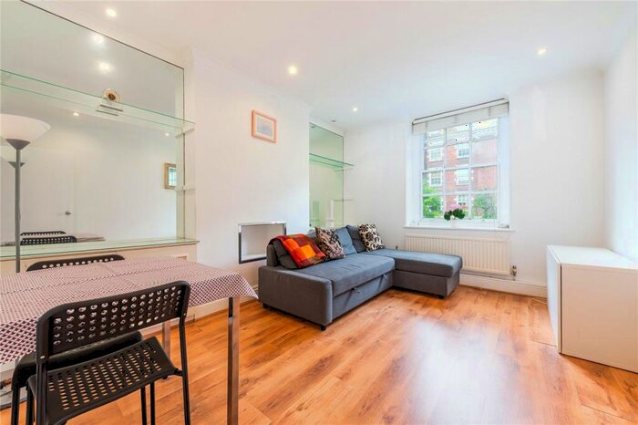 2 Bedroom Apartment To Rent In Scott Ellis Gardens, London, NW8