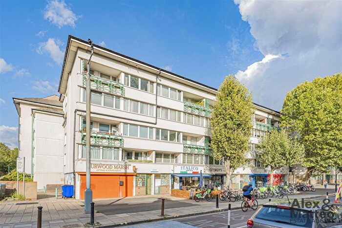 2 Bedroom Flat For Sale In Tawny Way, Surrey Quays, SE16