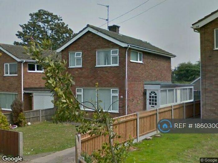 3 Bedroom Detached House To Rent In Walmer Road, Lowestoft, NR33