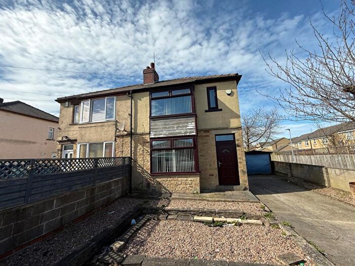 3 Bedroom Semi Detached House To Rent In Anlaby Street, Bradford, BD4