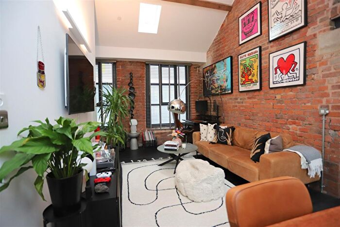 1 Bedroom Flat For Sale In Crusader Mill, Piccadilly East, M1