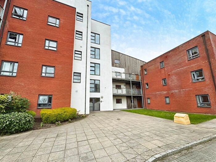 2 Bedroom Flat For Sale In Montmano Drive, West Didsbury, Manchester, M20