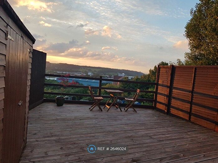 2 Bedroom Flat To Rent In Bedminster Down Road, Bristol, BS13