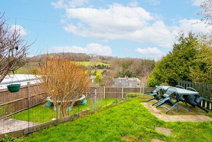 4 Bedroom Semi Detached House For Sale In Valestone Close Seabrook, Hythe, Kent, CT21