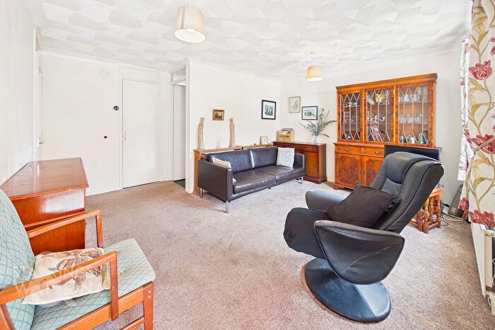 2 Bedroom Terraced Bungalow For Sale In Plantsman Close, Norwich, NR2