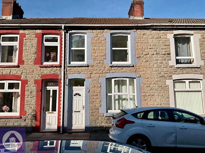 3 Bedroom Terraced House For Sale In Caefelin Street, Llanhilleth, NP13