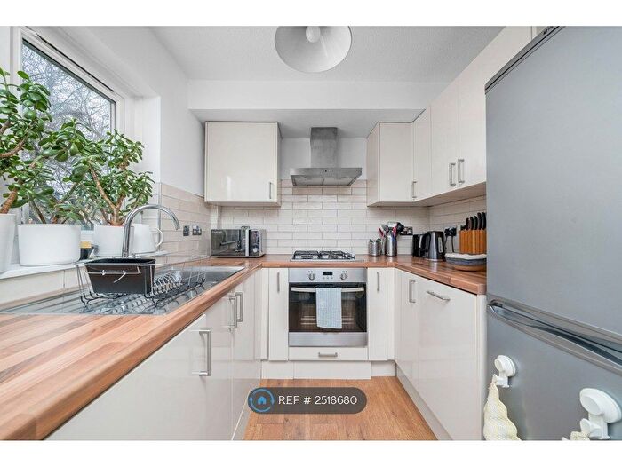 1 Bedroom Flat To Rent In Allen Road, London, N16